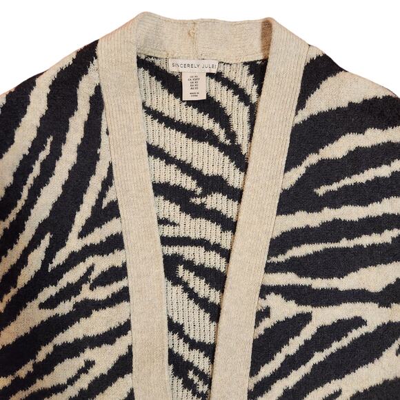 Sincerely Jules Animal Print Cardigan Sweater, size XS Zebra Print - Picture 4 of 9